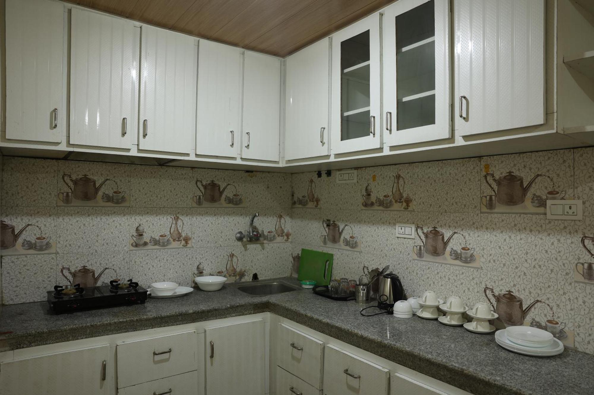 Khwaab Gah By The Khayabaan-Homestay Apartments Fully Furnished With Functional Kitchen, Wifi & Parking In City Centre Srīnagar 외부 사진